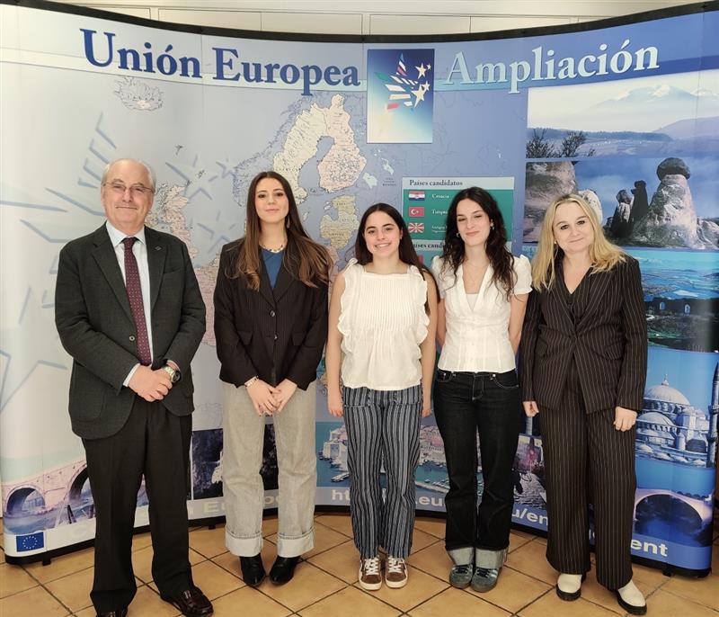 25-26 clgs rlcnsntrncnls