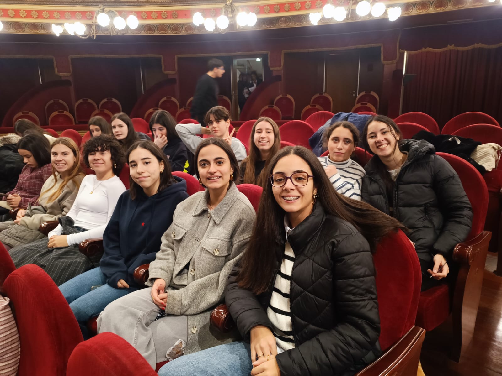 25-26 un enemigo pueblo 25-26 un enemigo pueblo